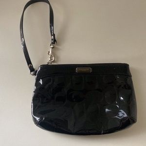 COACH EAST WEST GALLERY EMBOSSED LEATHER WRISTLET
